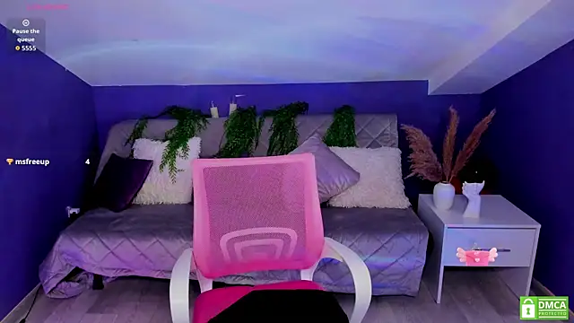 MadamMilly  online show from 11.15.25