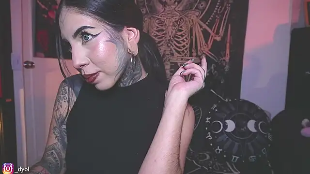 Dalia Vorhees online show from 01.17.26