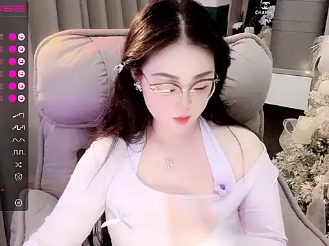 Monica-666888- online show from 10.31.25