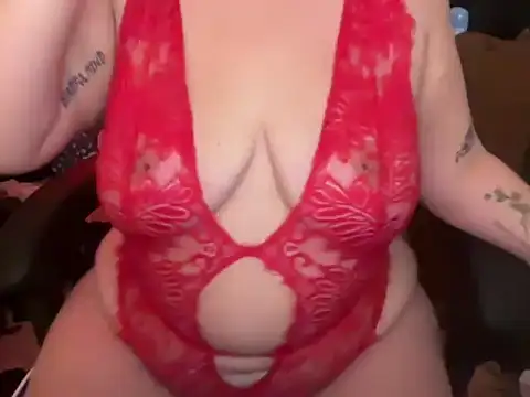 Snapshot of sleepyangel222 chatting on 10.27.25 sleepyangel222 online show from 10.27.25