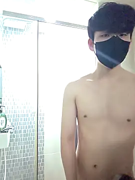 Snapshot of yanonam chatting on 11.13.25 yanonam online show from 11.13.25