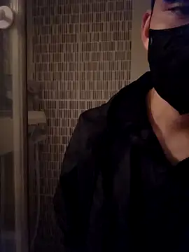 Snapshot of yanonam chatting on 12.21.25 yanonam online show from 12.21.25