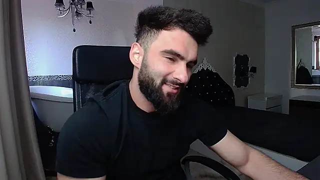 Snapshot of MicahLane chatting on 04.19.26 MicahLane online show from 04.19.26