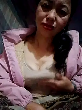 Snapshot of TRIEUTRIEU20 chatting on 10.26.25 TRIEUTRIEU20 online show from 10.26.25