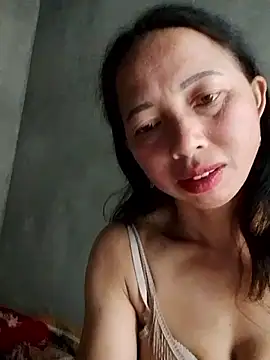 Snapshot of TRIEUTRIEU20 chatting on 10.29.25 TRIEUTRIEU20 online show from 10.29.25