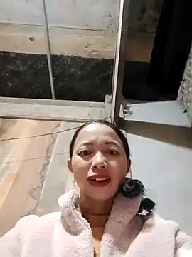 Snapshot of TRIEUTRIEU20 chatting on 11.13.25 TRIEUTRIEU20 online show from 11.13.25