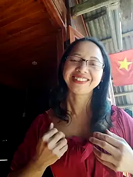 Snapshot of TRIEUTRIEU20 chatting on 11.26.25 TRIEUTRIEU20 online show from 11.26.25