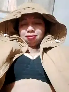 Snapshot of TRIEUTRIEU20 chatting on 11.28.25 TRIEUTRIEU20 online show from 11.28.25