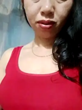 Snapshot of TRIEUTRIEU20 chatting on 04.28.26 TRIEUTRIEU20 online show from 04.28.26