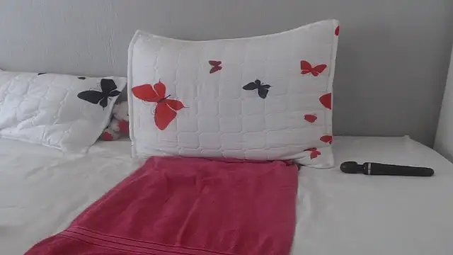 CocoCaramel-X online show from 12.15.25