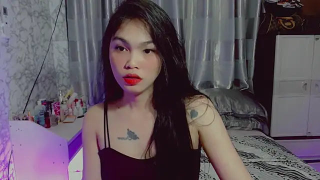 Snapshot of _Lachica_ chatting on 05.14.26 Lachica online show from 05.14.26