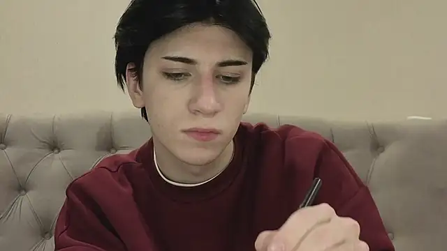 Oliver star boy  online show from 02.14.26