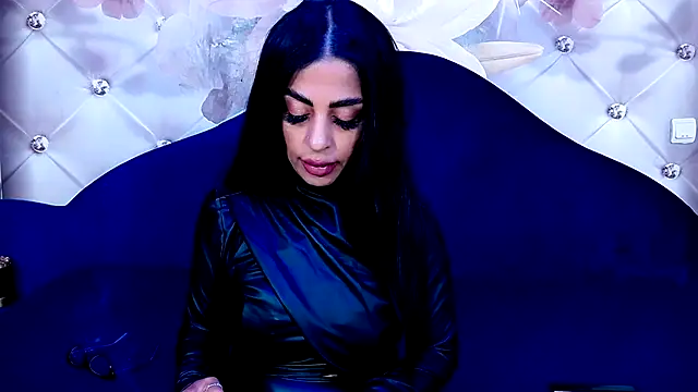 NoirKaylah online show from 11.06.25