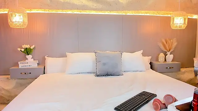 Snapshot of AmyColman_ chatting on 03.17.26 AmyColman online show from 03.17.26