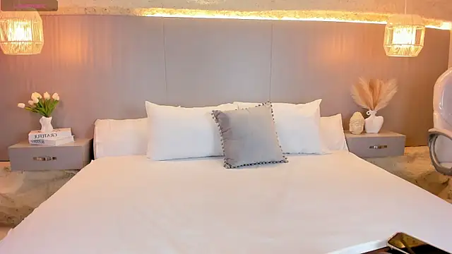 Snapshot of AmyColman_ chatting on 03.25.26 AmyColman online show from 03.25.26