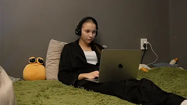 Softixq online show from 11.30.25