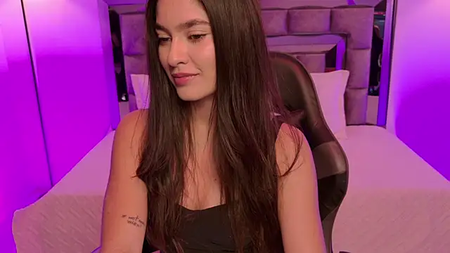 Bella Clark2 online show from 11.06.25