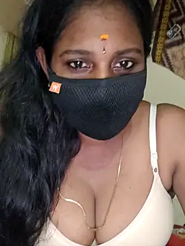 Snapshot of sivashree chatting on 06.14.26 sivashree online show from 06.14.26