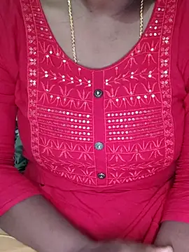 Snapshot of sivashree chatting on 06.19.26 sivashree online show from 06.19.26