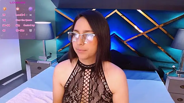 Snapshot of LexyBlaze_ chatting on 03.26.26 LexyBlaze online show from 03.26.26