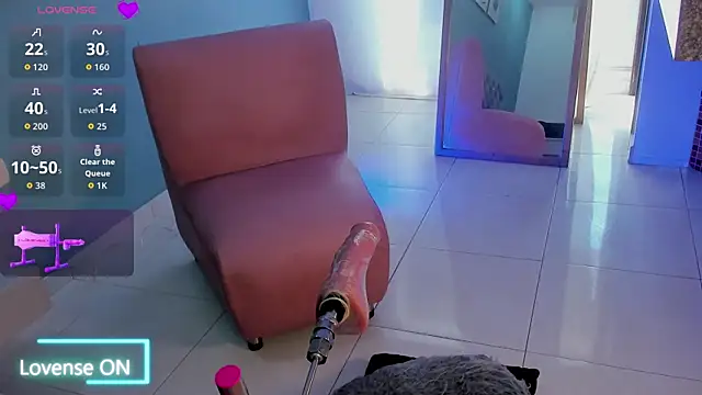 Luna Raay online show from 02.28.26