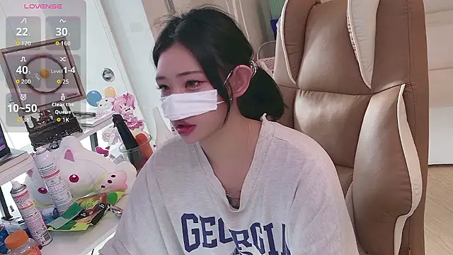 Snapshot of Milk_Sola chatting on 06.03.26 Milk Sola online show from 06.03.26