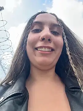 sarah honey   online show from 12.01.25