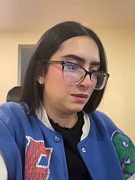 Kloe Novoa online show from 04.15.26