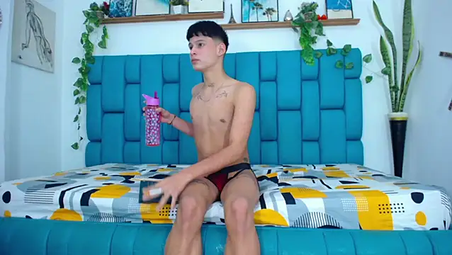 Hot Boys Latinos X online show from 11.27.25