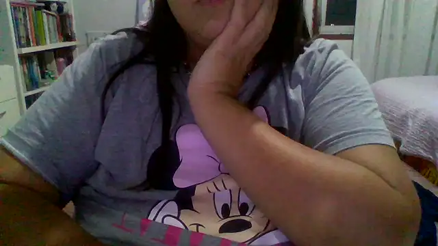 Snapshot of crazzyanne chatting on 05.01.26 crazzyanne online show from 05.01.26