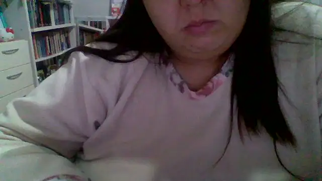 Snapshot of crazzyanne chatting on 05.19.26 crazzyanne online show from 05.19.26