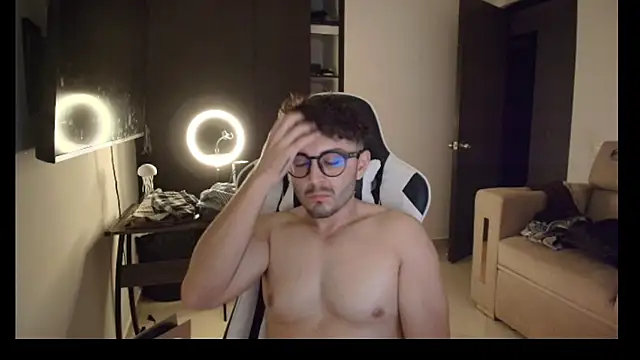 lionandreough online show from 10.24.25