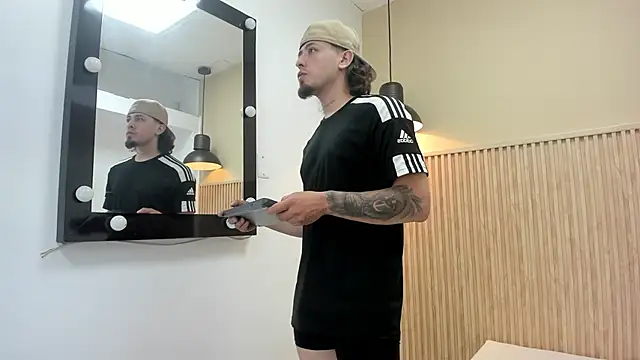 STEINER 01 online show from 10.28.25