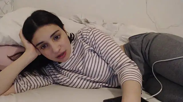 Snapshot of bellefleurrr chatting on 04.30.26 bellefleurrr online show from 04.30.26