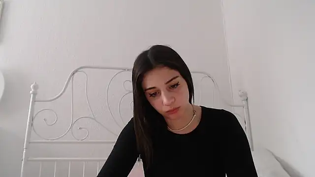 Snapshot of bellefleurrr chatting on 05.09.26 bellefleurrr online show from 05.09.26