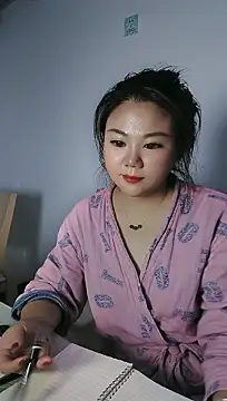 doudou101 online show from 10.28.25