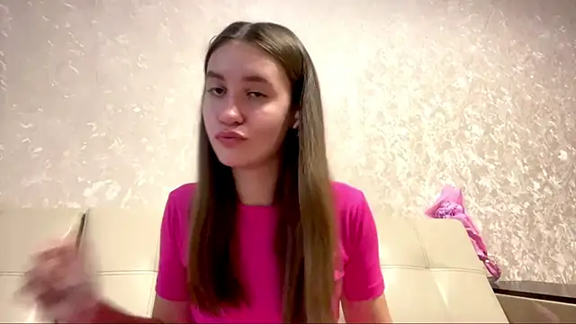Snapshot of CurelJuule chatting on 10.24.25 CurelJuule online show from 10.24.25