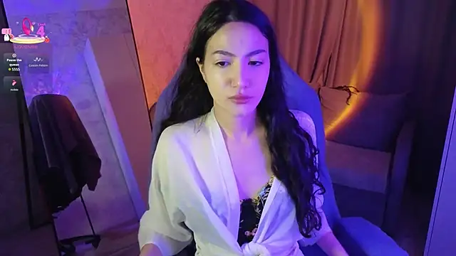 Mulan Lo online show from 11.27.25