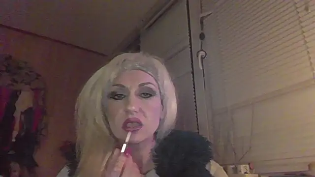 Snapshot of LilaniLoverx chatting on 04.24.26 LilaniLoverx online show from 04.24.26