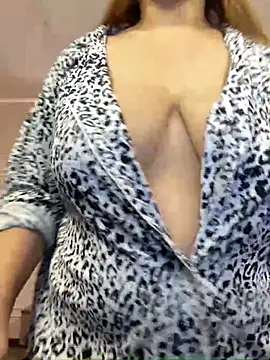 kittykelly online show from 10.30.25