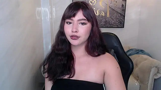 Afrodita Wild v online show from 04.06.26