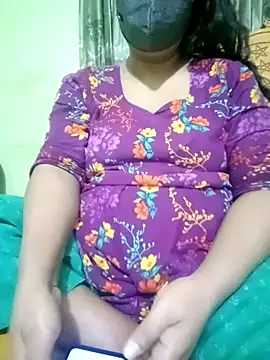 Snapshot of Nupur-00 chatting on 11.14.25 Nupur-00 online show from 11.14.25