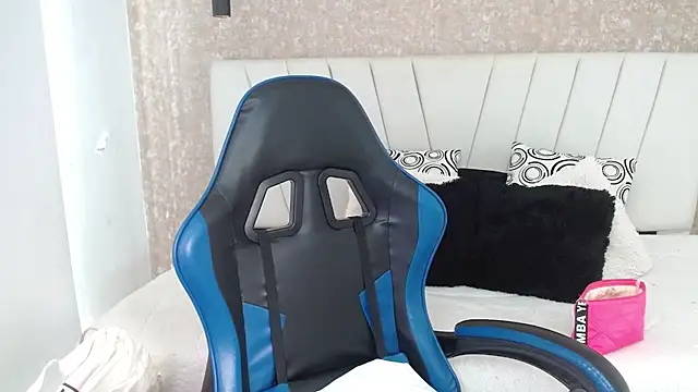 AliceSmity  online show from 03.27.26