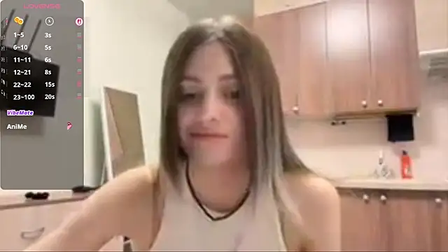 AidaGloshen online show from 11.18.25