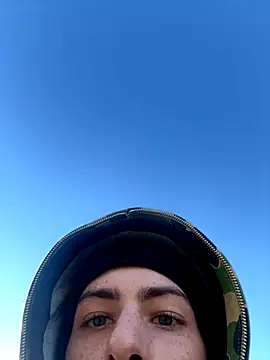 Snapshot of slimshadypt2 chatting on 11.21.25 slimshadypt2 online show from 11.21.25