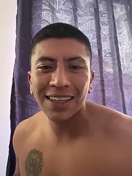 Snapshot of maruquint28 chatting on 10.29.25 maruquint28 online show from 10.29.25