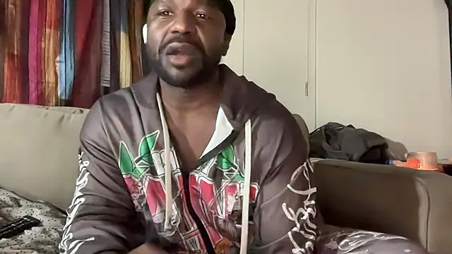 EggplantMonster4 online show from 01.12.26