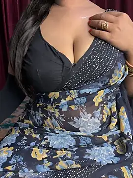 Snapshot of Ritika_janu chatting on 11.04.25 Ritika janu online show from 11.04.25