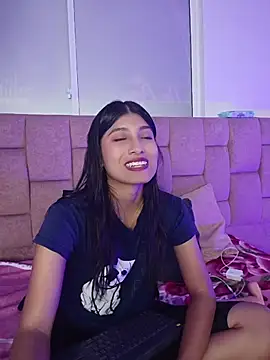 YeseniaRodriguez3 online show from 06.08.26