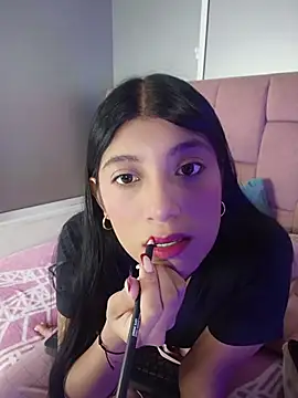 YeseniaRodriguez3 online show from 07.17.26